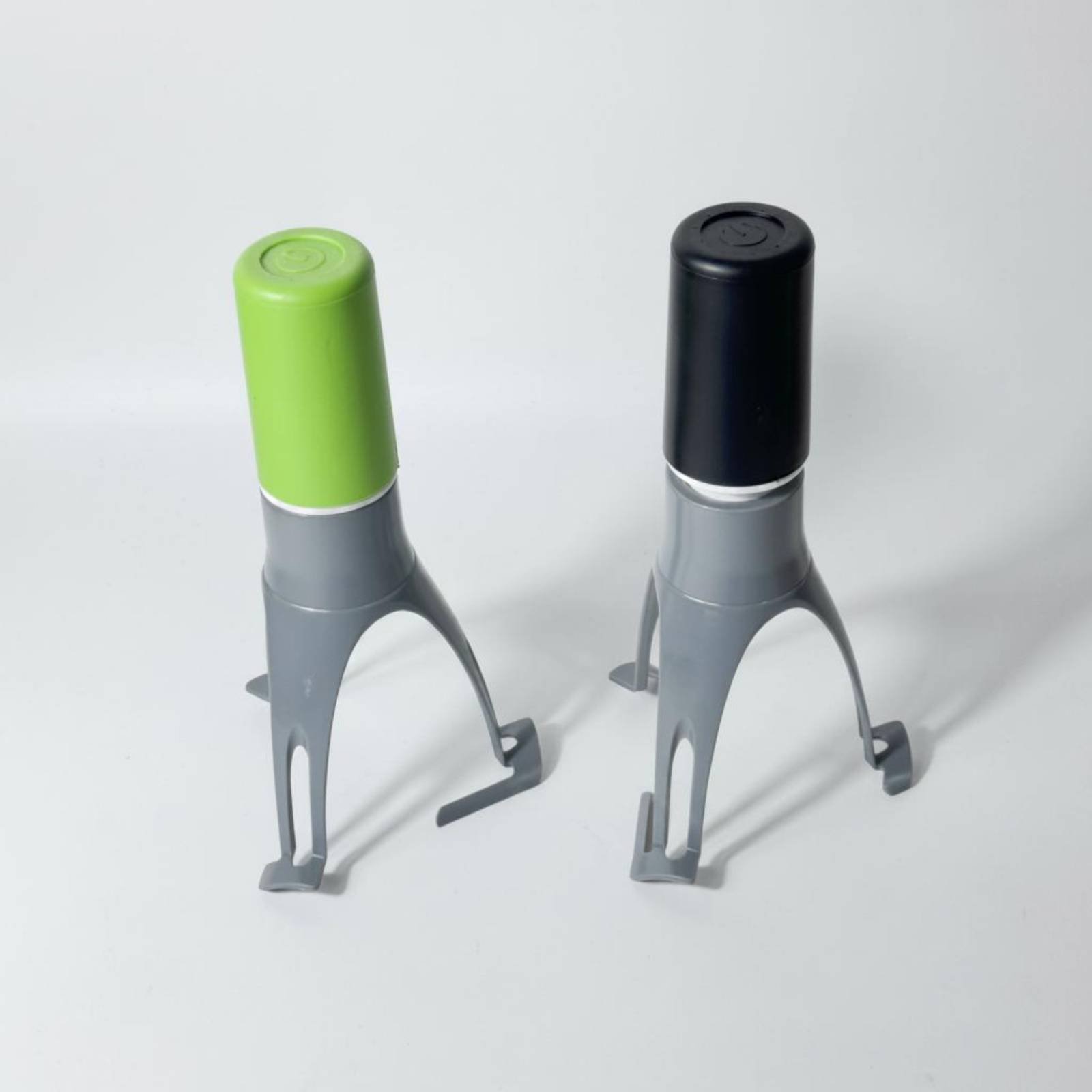 自動三角攪拌機 - ハンズフリー電動卵泡立て器＆キッチンミキ - Kitchen Appliances Sales のレビューと価格